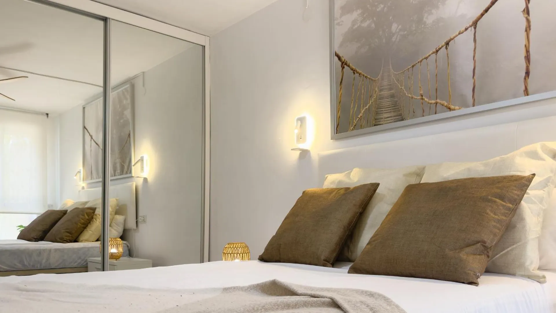 Hauzify I Apartament Cala Crancs Salou İspanya